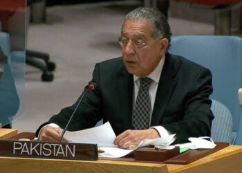 منیر اکرم: افغانستان کې باید د ترهګرو پیاوړتیا مخه ونیول شي 