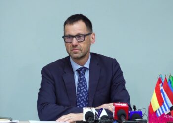 نېکلاسن:  له افغانستان سره د نړيوالو بشري مرستو موخه د اقتصادي بحران مخنيوی دی