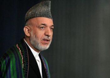 کرزی: پاکستان کې روانه ناامني د یاد هېواد د ناسمو پالیسیو زېږنده ده