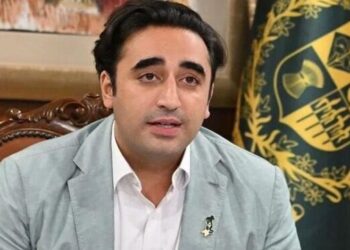 زرداري: افغانستان سره د ترهګرۍ ضد مبارزه کې مرسته کوو