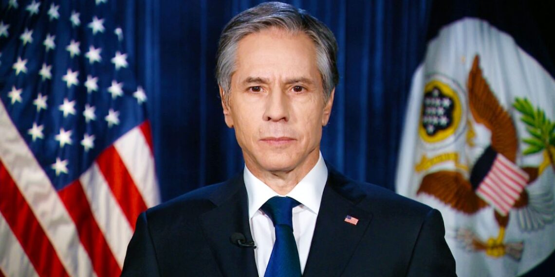 د امریکا استازو جرګې د بهرنیو اړیکو  کمیټې مشر د انتوني بلینکن احضاریه لاسلیک کړه