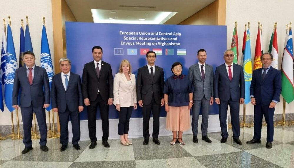 له ا.ا د عشق اباد ناستې ګډونوالو غوښتنه؛ پر ښځو لګول شوي بندیزونه لرې کړئ