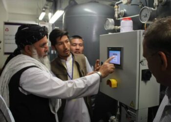 د بامیانو ولایتي روغتون کې د اکسیجن تولید دستګاه فعاله شوه