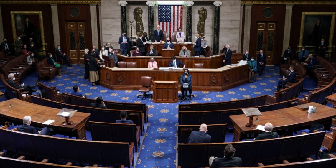 د امریکا استازو جرګې بهرنیو اړیکو کمېټه: م.م دې افغانستان کې له ښځینه کارکوونکو پرته د مرستو دوام مخالفت وکړي