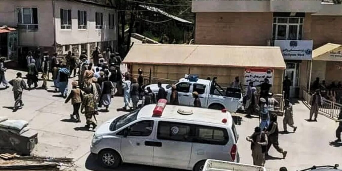 د بدخشان نبوي جومات کې چاودنې په کوردننه او بهر توند غبرګونونه راپارولي