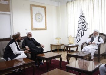 حنفي: له بهر مېشتو افغان سوداګرو او پانګه والو غواړم هېواد ته راستانه شي