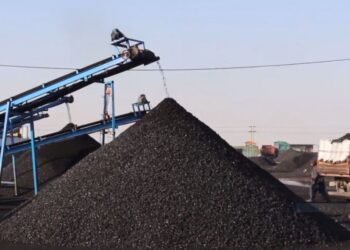 مالیې وزارت: د ډبرو سکرو صادراتو کې ګمرکي محصول کم شوی