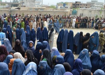 یو.اېن.ډي.پي: افغانستان کې د اړمنو کسانو شمېر ۳۴ میلیونو ته لوړ شوی