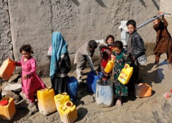 د ملګرو ملتونو کډوالۍ اداره: ۷۹ سلنه افغانان د څښاک پاکو اوبو ته لاس رسی نه لري