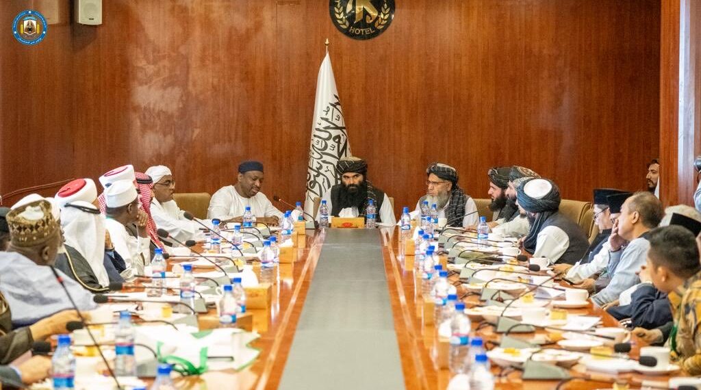 سراج الدین حقاني: د نجونو زده کړې د ټولنې اړتیا ده