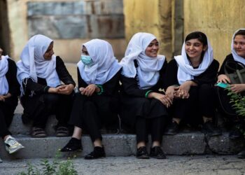 امريکا افغانستان کې د نجونو پر زده‌کړو لګول شوي بنديزونه ظالمانه بللي
