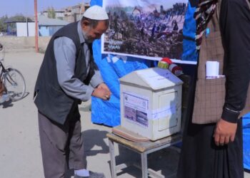 غزني ولایت کې هم د هرات زلزله ځپلو لپاره د مرستو راټولولو کمپاین پیل شوی