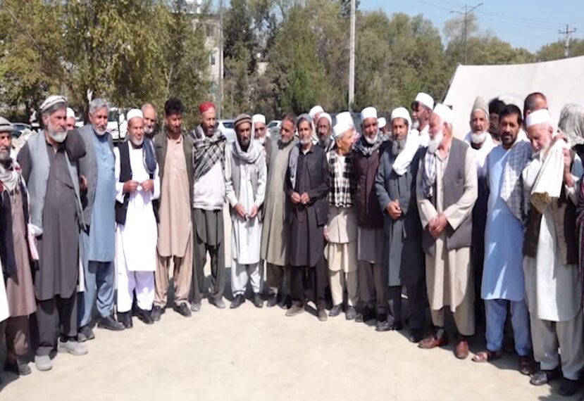 متقاعدین له سرپرست حکومت د خپلو حقونو ورکړې غوښتنه کوي