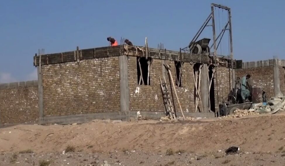 د هرات زنده جان ولسوالۍ کې زلزله ځپلو ته د کورونو جوړولو چارې ۸۰ سلنه بشپړې شوي