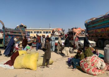 پاکستان کې افغان کډوال: بشري ناورین ته ورته حالت سره مخ یو