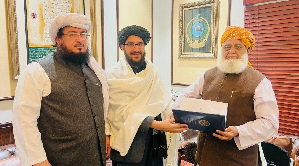 اسلامي امارت مولانا فضل الرحمان ته د کابل سفر بلنه ورکړې