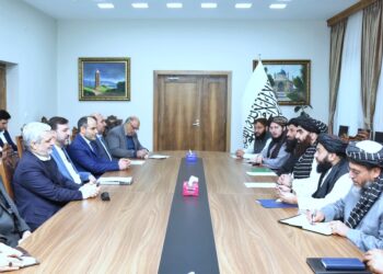 امیر خان متقي له ایراني پلاوي سره د افغان کډوالو په اړه خبرې کړي