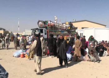 پاکستان او ایران په تېرو دوو اونیو کې له ۴۰ زرو زیات افغان کډول رااېستلي