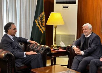 د افغانستان لپاره د ایران ځانګړي استازي له پاکستاني چارواکو سره د افغانستان په تړاو خبرې کړي