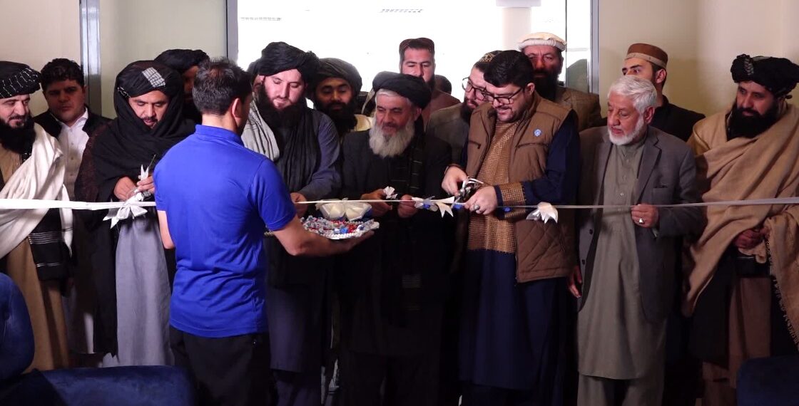 د کابل نړیوال هوايي ډګر داخلي ترمینل کې د تجارانو صالون جوړ او ګټې اخېستې ته وسپارل شو