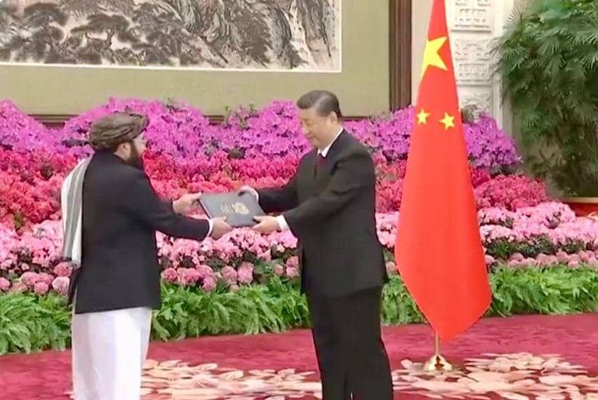 د چین ولسمشر د افغانستان سفیر باور لیک ومانه