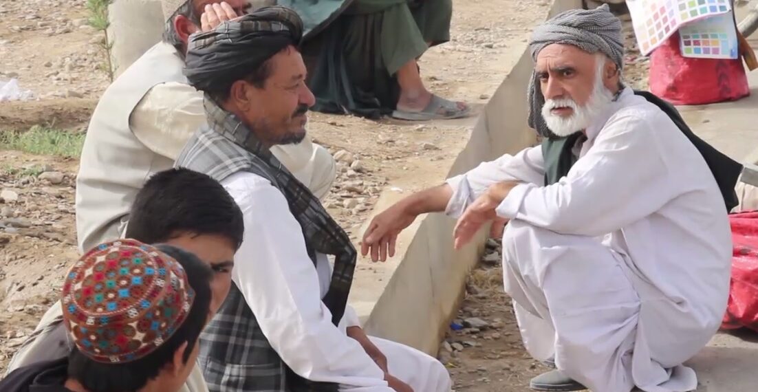 د کندهار اوسېدونکي د بې کارۍ له زیاتوالي شکایت کوي