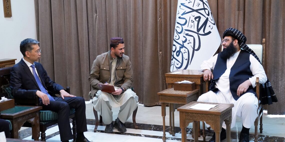 بېجینګ په سياسي او اقتصادي برخو کې د کابل ملاتړ ته خپله ژمنتيا تازه کړې