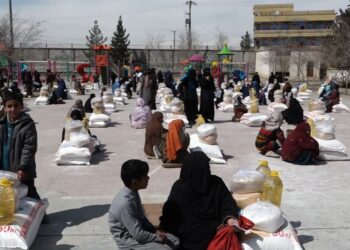 کابل کې له زرګونه اړمنو کورنیو سره د خوراکي توکو مرسته وشوه