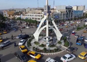 هرات کې پر جومات برید په کور دننه او بهر غبرګونونه پارولي