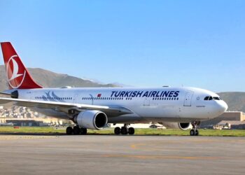 د ترکیې هوايي کرښې افغانستان ته بیا الوتنې پيل کړې