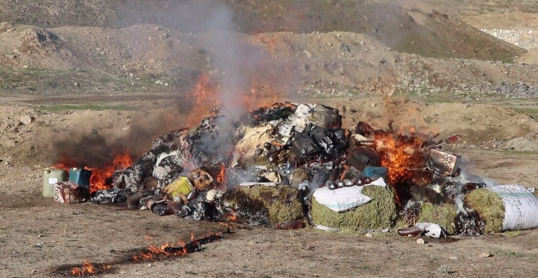 غزني کې دوه ټنه نشه‌یي توکي وسوځول شول