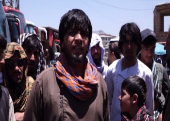 ځوانان: بېکارۍ او بېوزلۍ هېواد پرېښودو ته اړ کړي یو