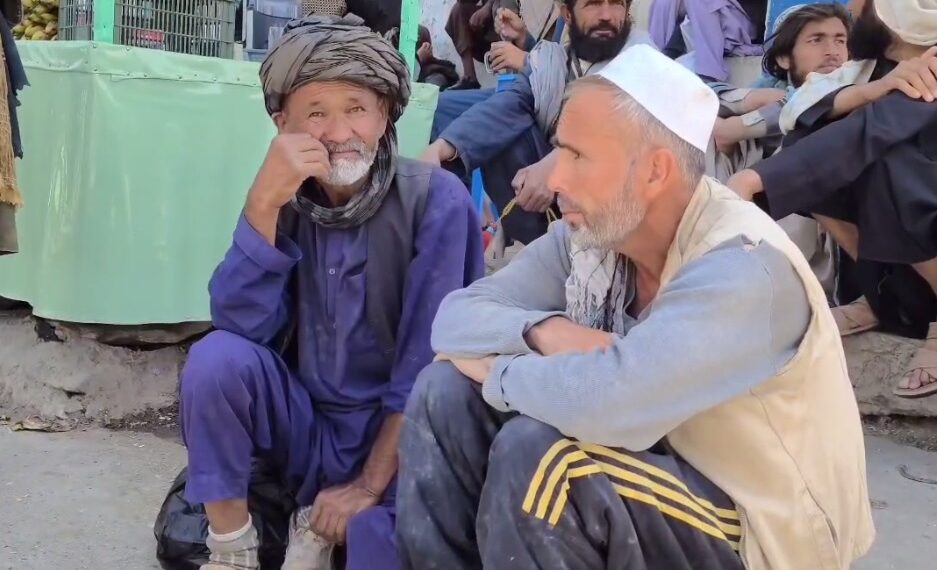 کندهار کې کاریګر د کار له نشتوالي شکایت کوي