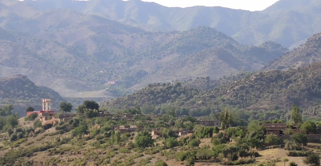 د خوست ځاځي میدان ولسوالۍ اوسېدونکي له سرپرست حکومت د اساسي اسانتیاووغوښتنه کوي