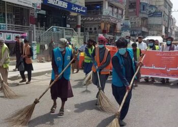 جلال اباد ښاروالۍ د ښار پاکولو ته اشر کړی