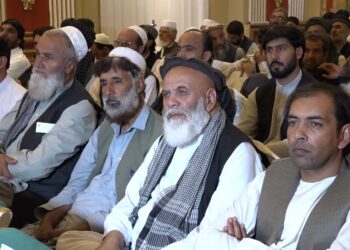 ‌قومي مشران: ولس د نجونو پر مخ د ښوونځیو او پوهنتونونو له تړل کېدو سره د ښځینه ډاکټرانو له کمښت سره مخ شوي یو