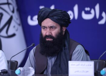 اخوندزاده : نړیوال بانک افغانستان کې۲۰زره پروژې نيمه کاره پرېښي