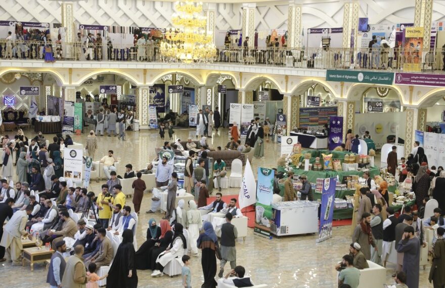 کابل کې د نندارتون پای؛ د میلیونونو افغانیو په ارزښت هوکړې په کې لاسلیک شوې