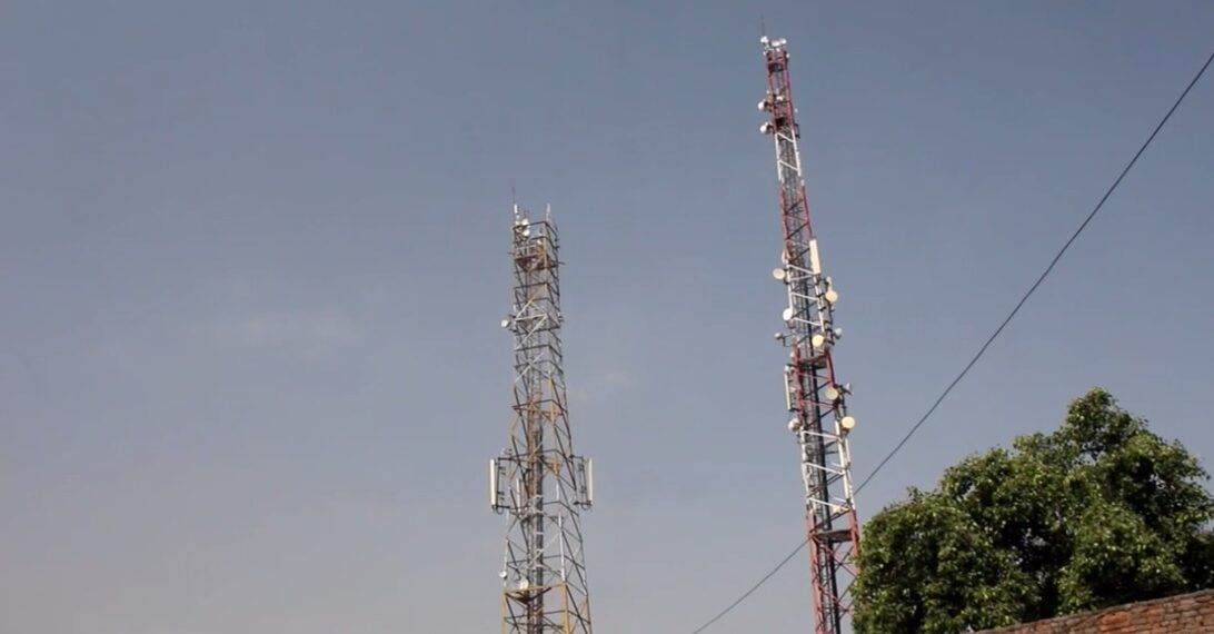  د ننګرهار اوسېدونکي د مخابراتي خدماتو له کمزورتیا شکایت کوي