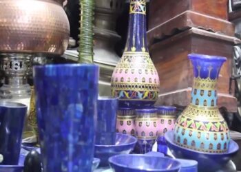 د هرات انتيک پلورونکي له کمرنګه بازار شکایت کوي