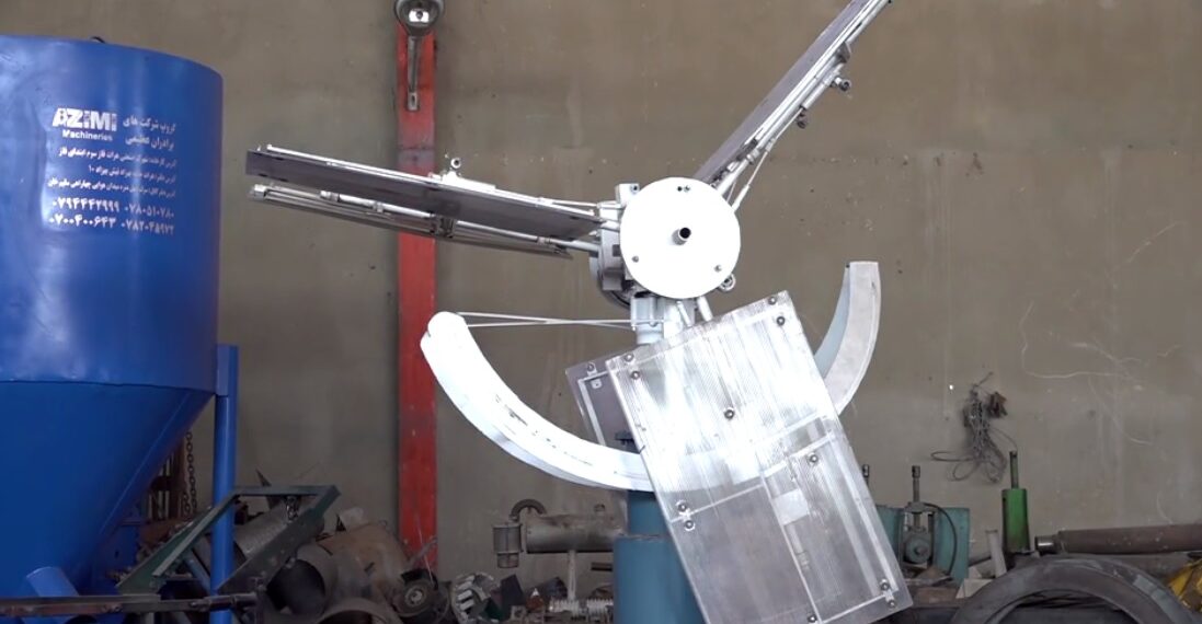 هرات کې افغان انجنیرانو يو شمېر تخنيکي او برېښنايي وسايل جوړ کړي