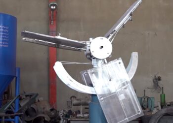 هرات کې افغان انجنیرانو يو شمېر تخنيکي او برېښنايي وسايل جوړ کړي