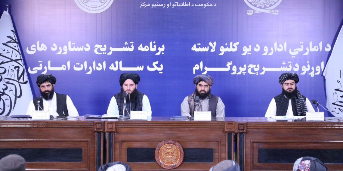 د ترانسپورټ او هوايي چلن وزارت: د افغانستان فضا د نړیوالو الوتنو لپاره خوندي ده