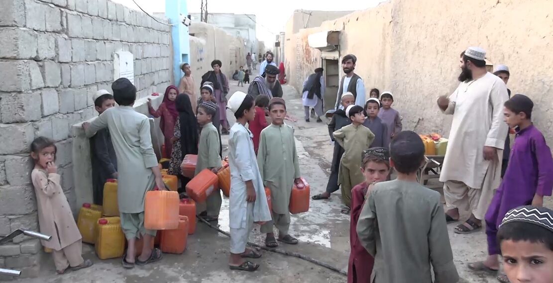د کندهار ښاریان: د څښاک پاکو اوبو نه شتون له ستونزو سره مخ کړي یو