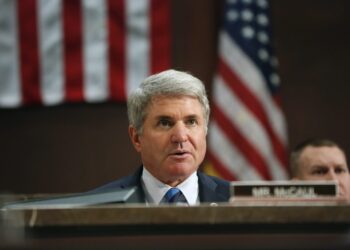 مایکل مک‌کال پر اسلامي امارت د مرستو بندولو غوښتنه کړې