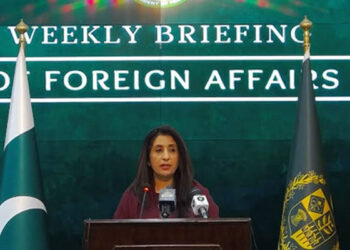 زهرا بلوچ: اسلام آباد په افغانستان کې د ښځو له زده کړو او کار ملاتړ کوي