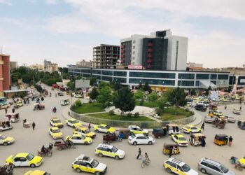 د بلخ او جوزجان اوسېدونکي د یادو ولایتونو ترمنځ د سړک دویم لاین جوړیدو غوښتنه کوي