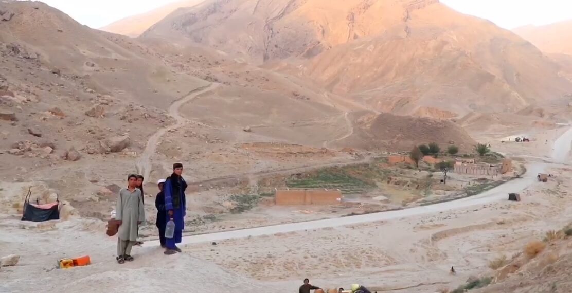 د بلخ ولایت چهارکنت ولسوالۍ اوسېدونکي د ژوند لومړنیو اسانتیاوو ته لاسرسی نه لري