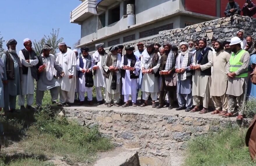 خوست کې د ۸ کارېزونو رغولو چارې پيل شوې