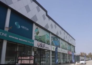 افغان سوداګرو په افغان- ازبېک بازار کې لسګونه دوکانونه پرانیستې دي